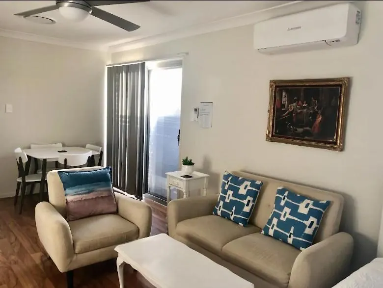 Bright 1 Bedroom Apartment 5Km To Surfers Paradise Gold Coast Australië
