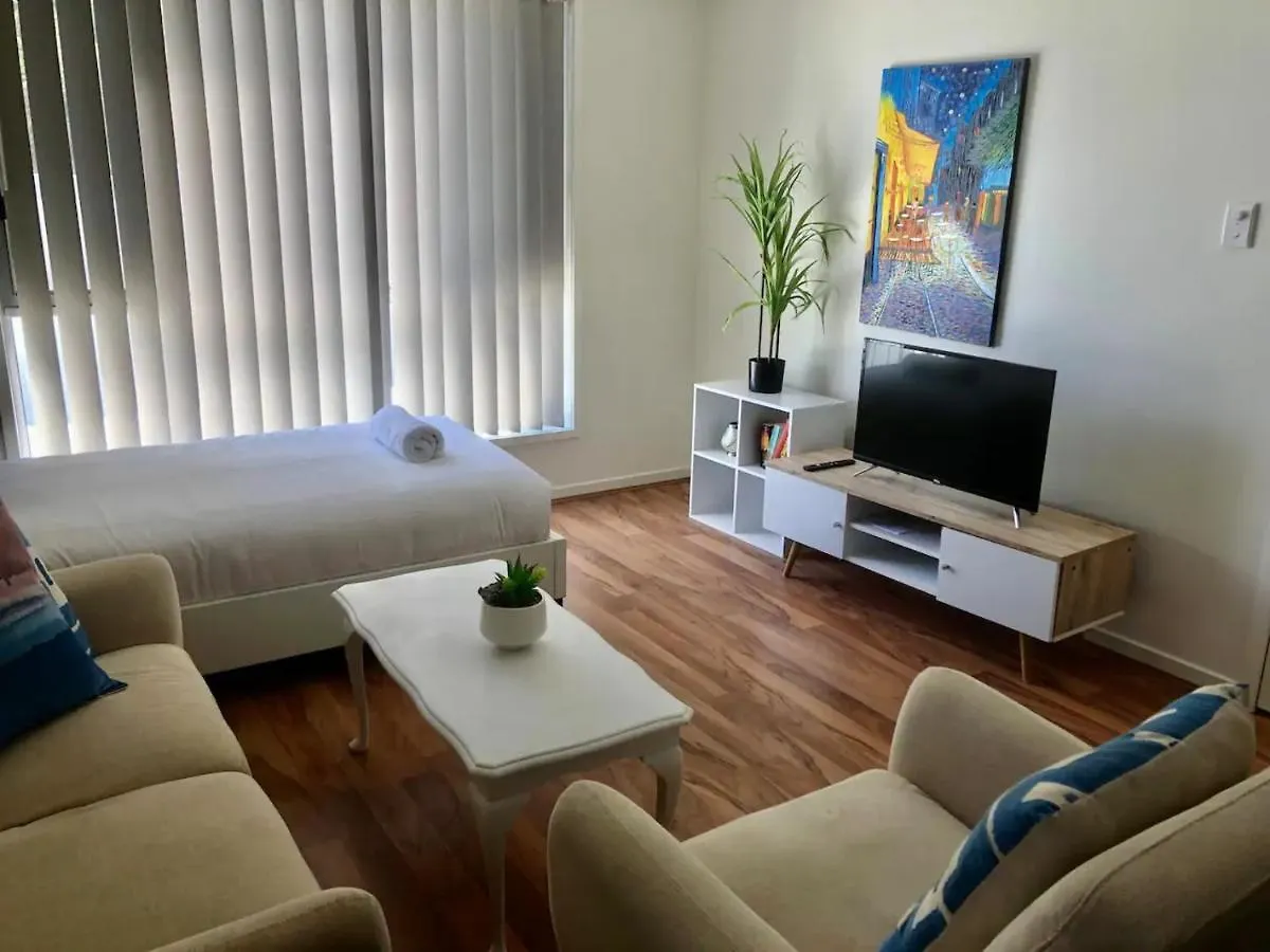Bright 1 Bedroom Apartment 5Km To Surfers Paradise Gold Coast